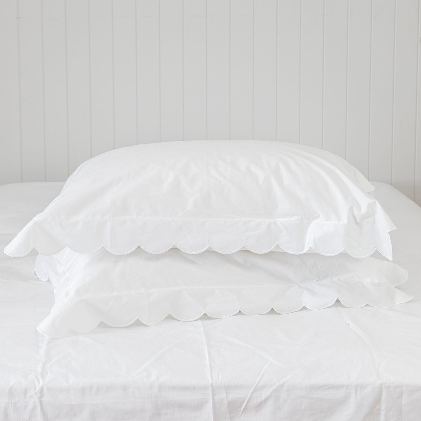 White Scalloped Edge 400TC Cotton Pillowcases
