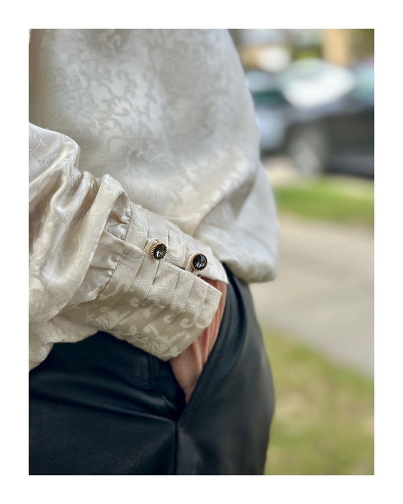 M.A. Dainty Jamie Ricotta Silk Top