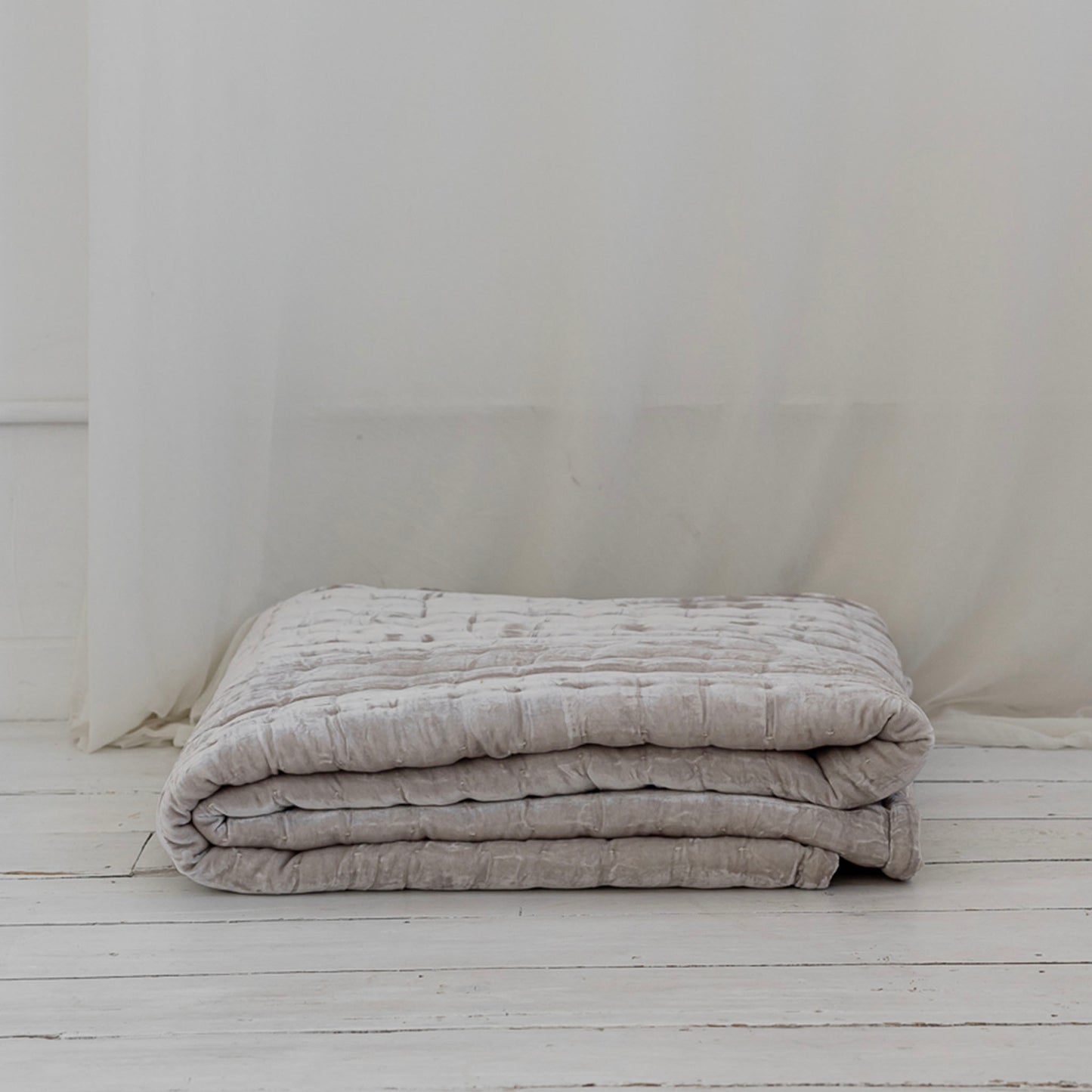 Tempt Pearl Silk Velvet Throw