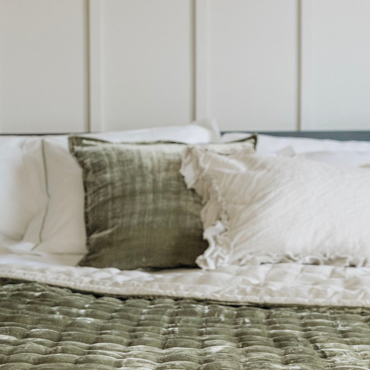 Isle Ruffled Natural Linen Lumbar Cushion