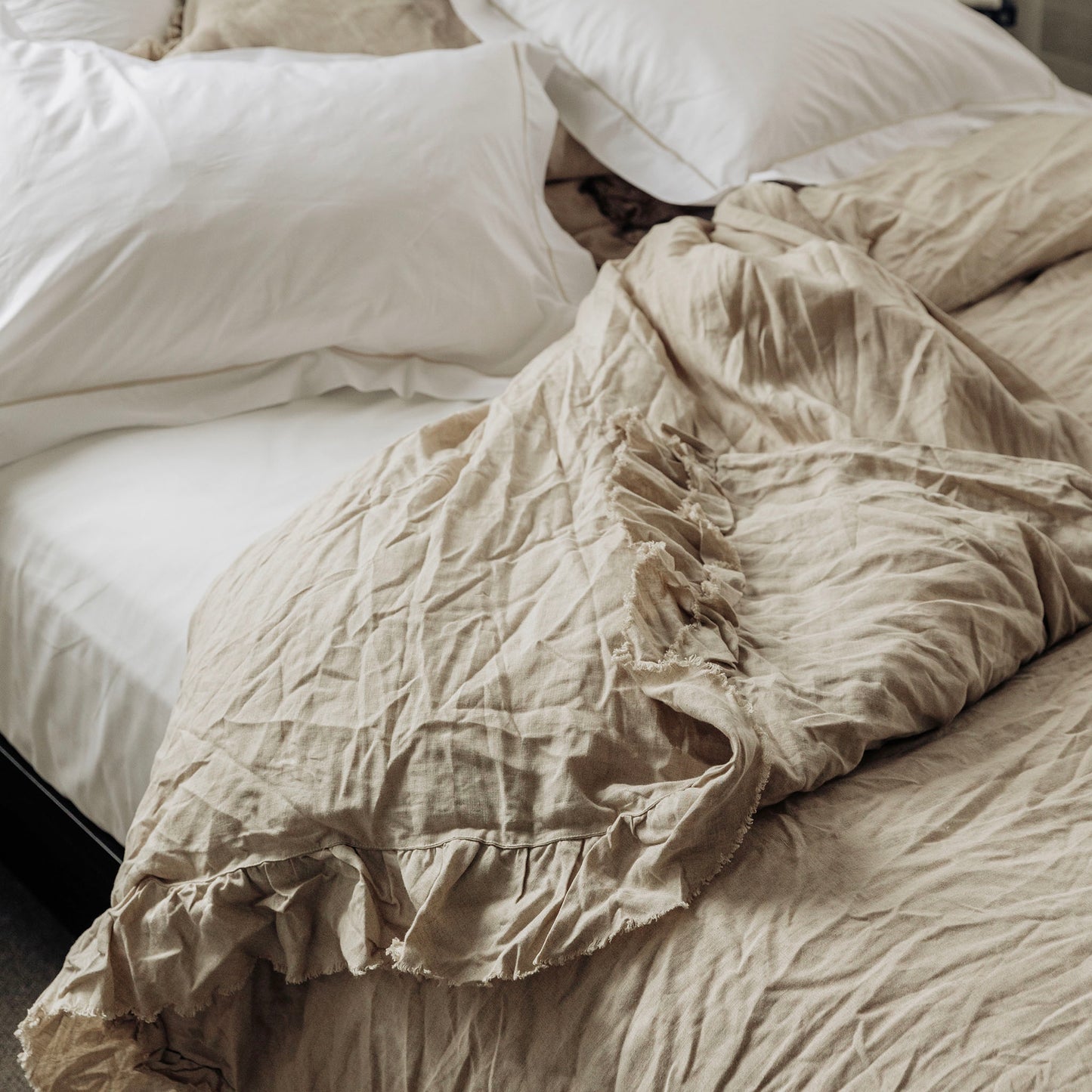 Isle Stone Ruffled Linen Duvet Covers