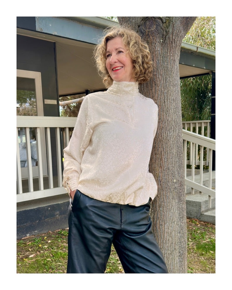 M.A. Dainty Jamie Ricotta Silk Top