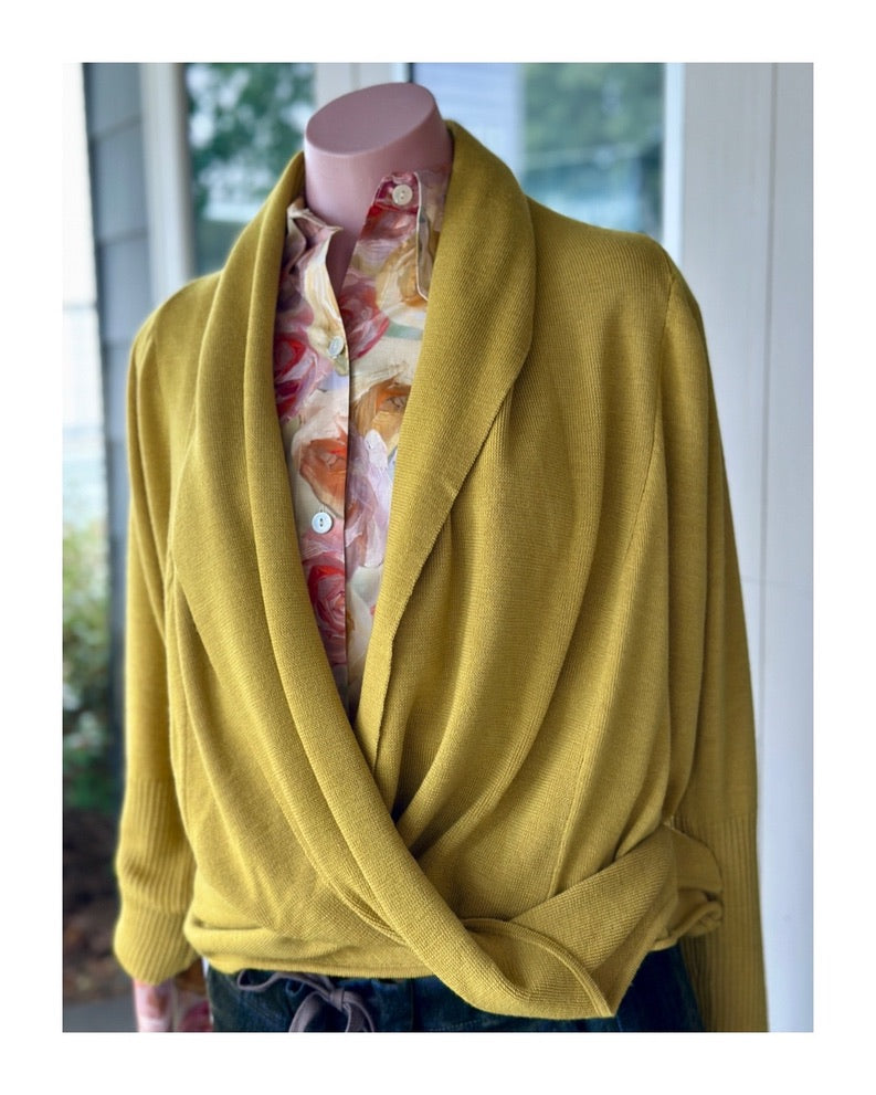 M.A. Dainty Actress Roses Cotton Shirt