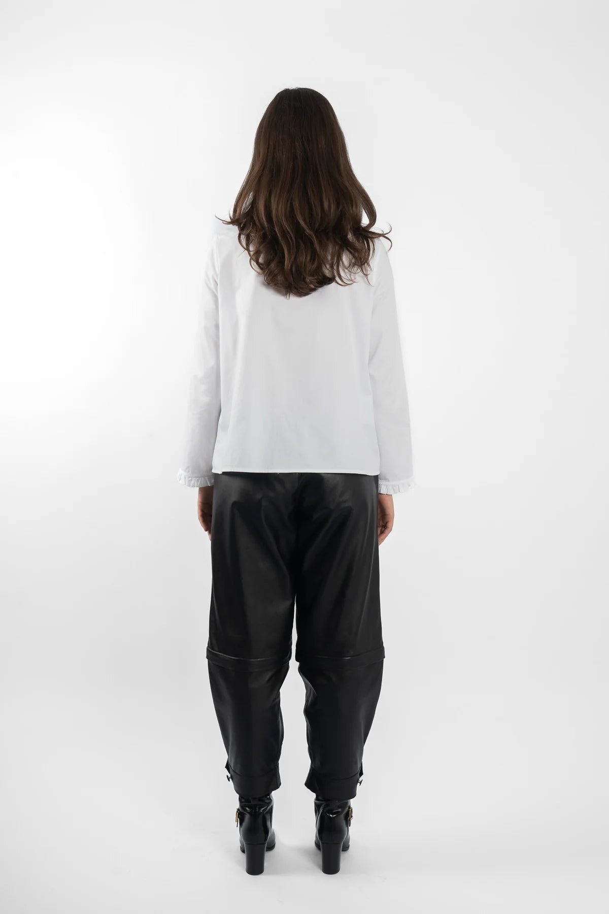 M.A. Dainty Beebee White Cotton Blouse