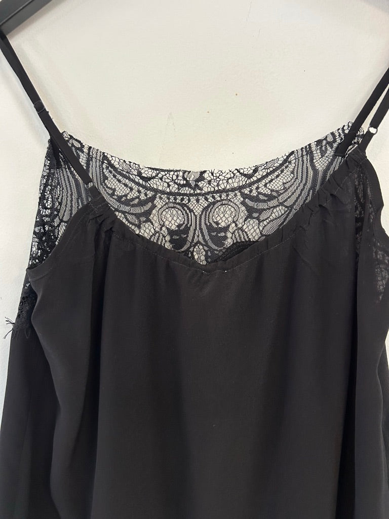M.A. Dainty Tambourine Silk Camisoles