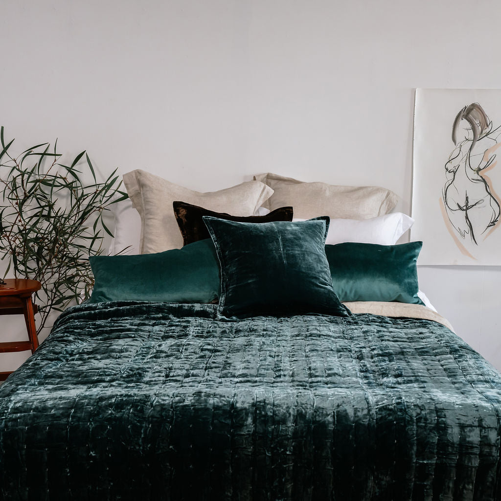 Allure Teal Silk Velvet Quilt
