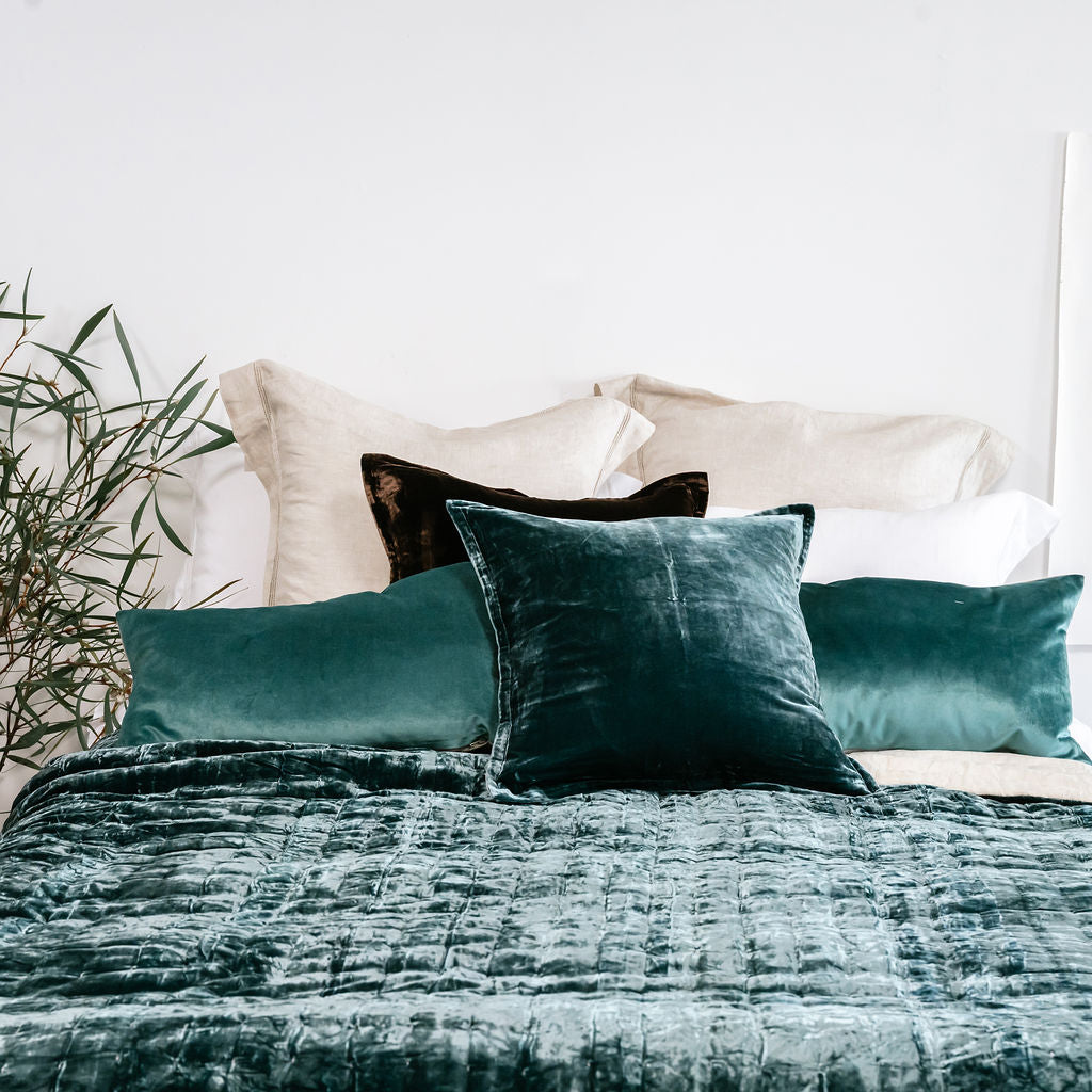 Allure Teal Silk Velvet Quilt