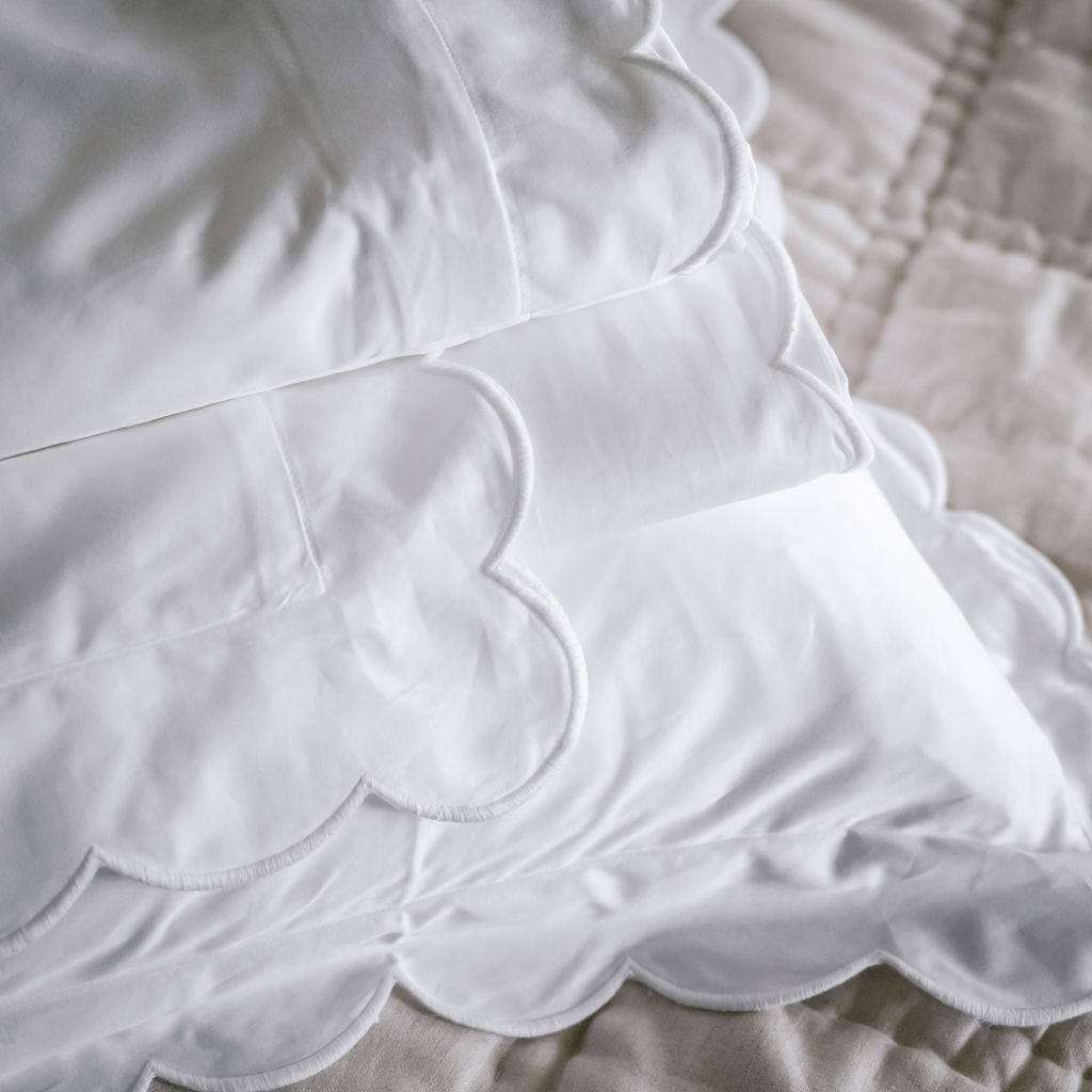 White Scalloped Edge 400TC Cotton King Duvet Cover