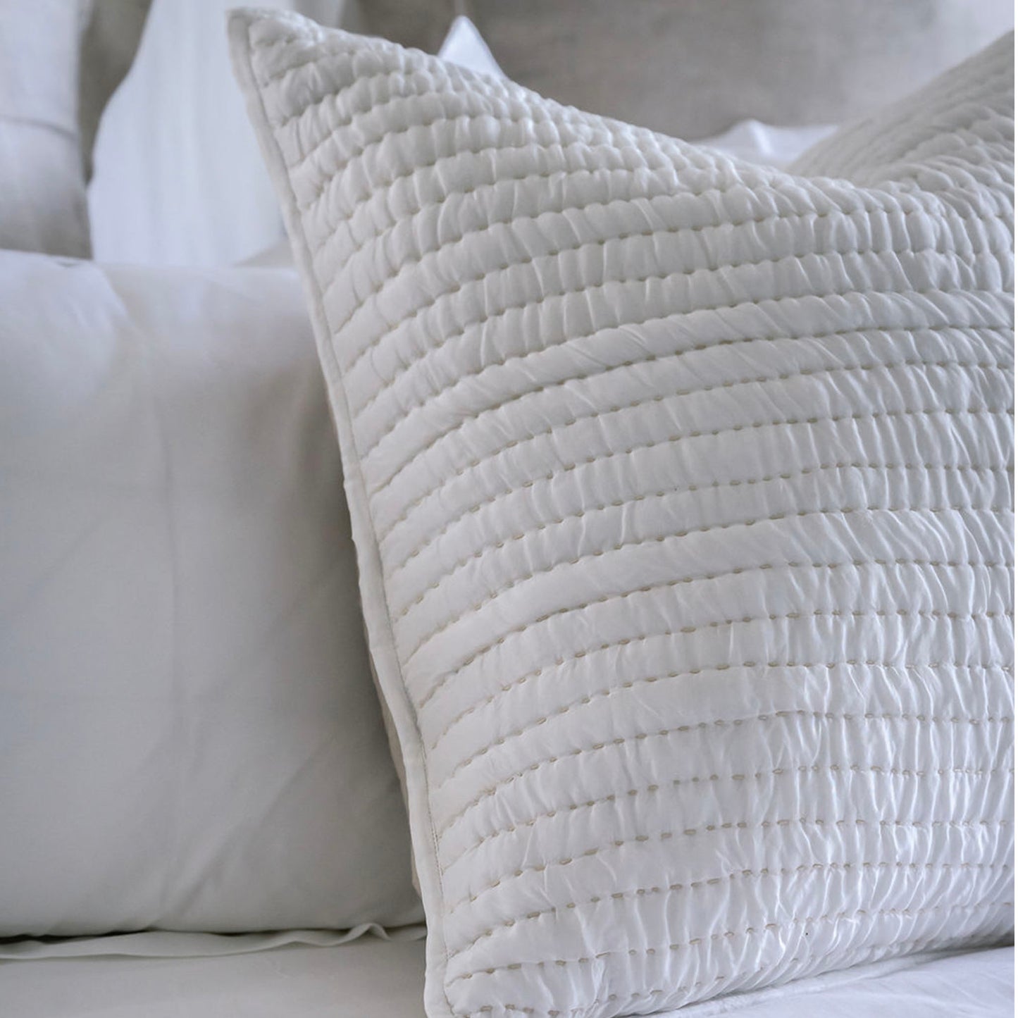Whimsy White Silk Comforter