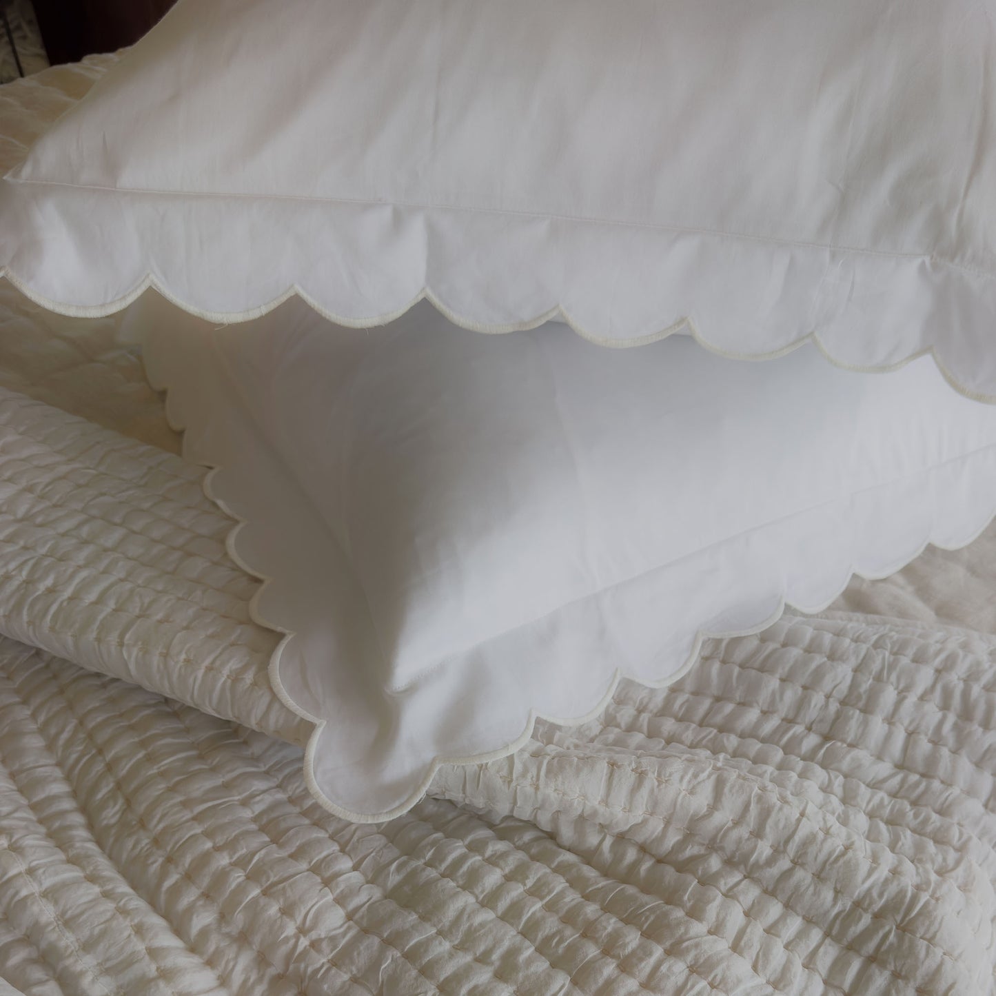 French Vanilla Scalloped Edge 400TC Cotton Pillowcases