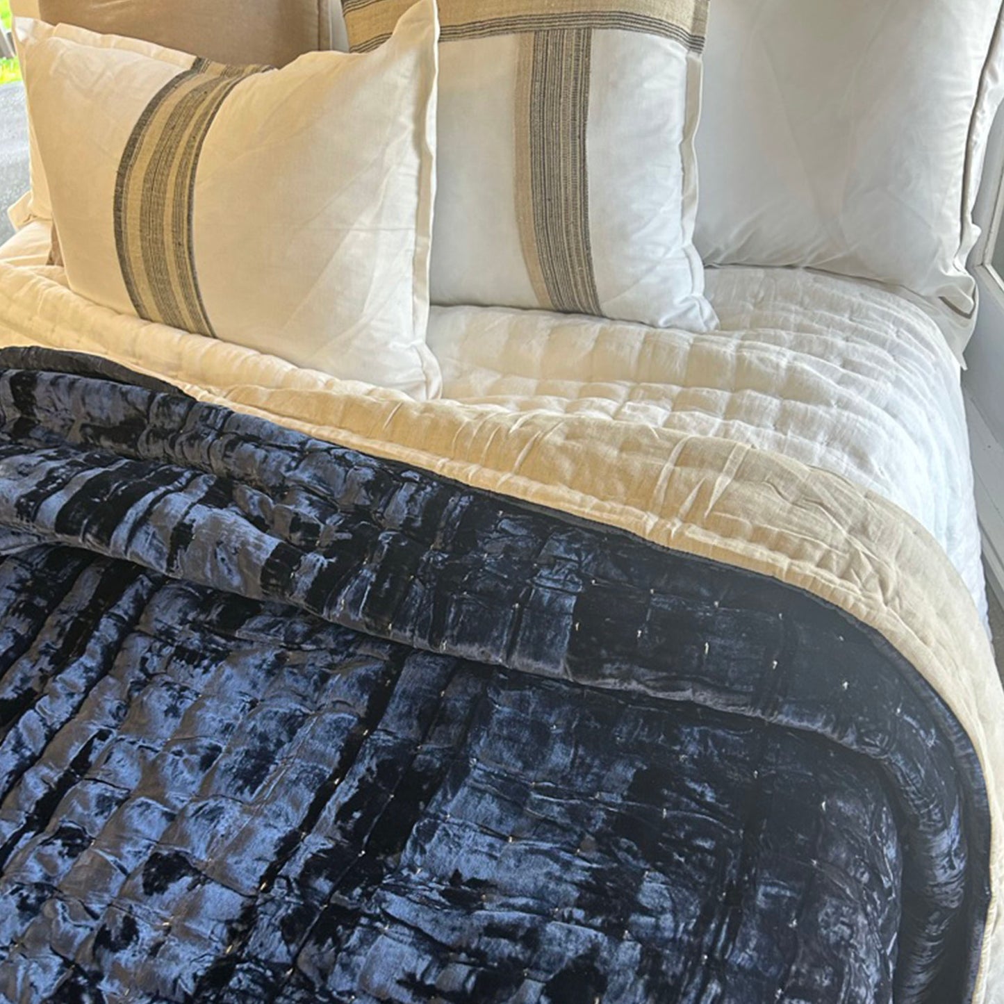 Allure Navy Silk Velvet Quilt