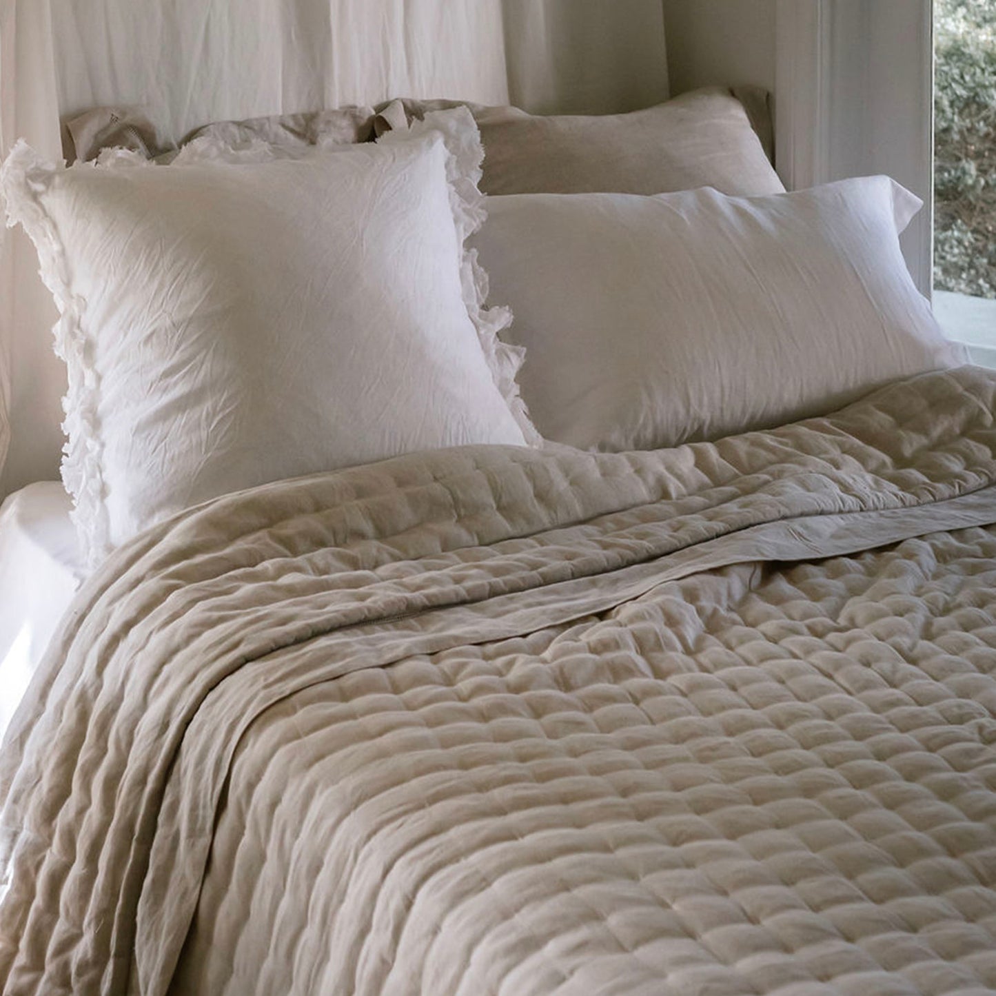 Bask Hemstitched Natural Linen Quilt
