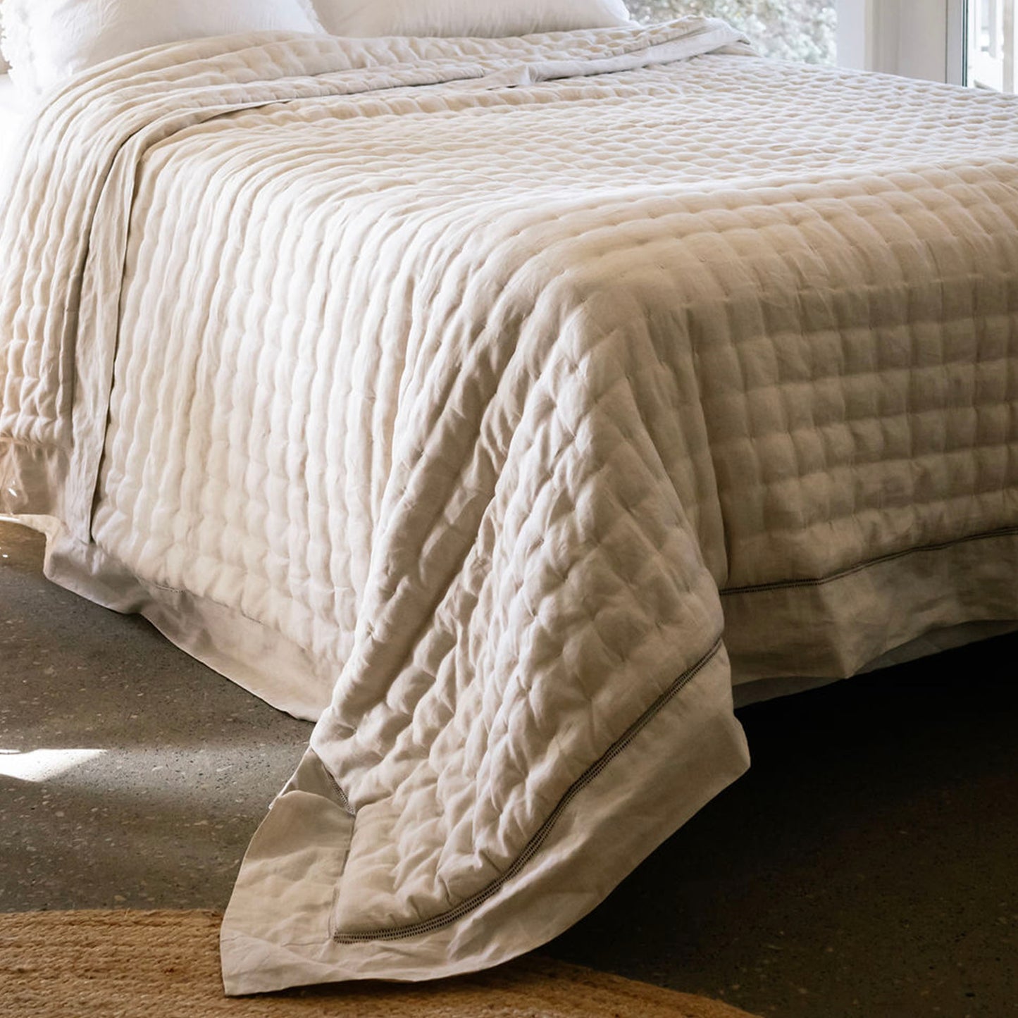 Bask Hemstitched Natural Linen Quilt