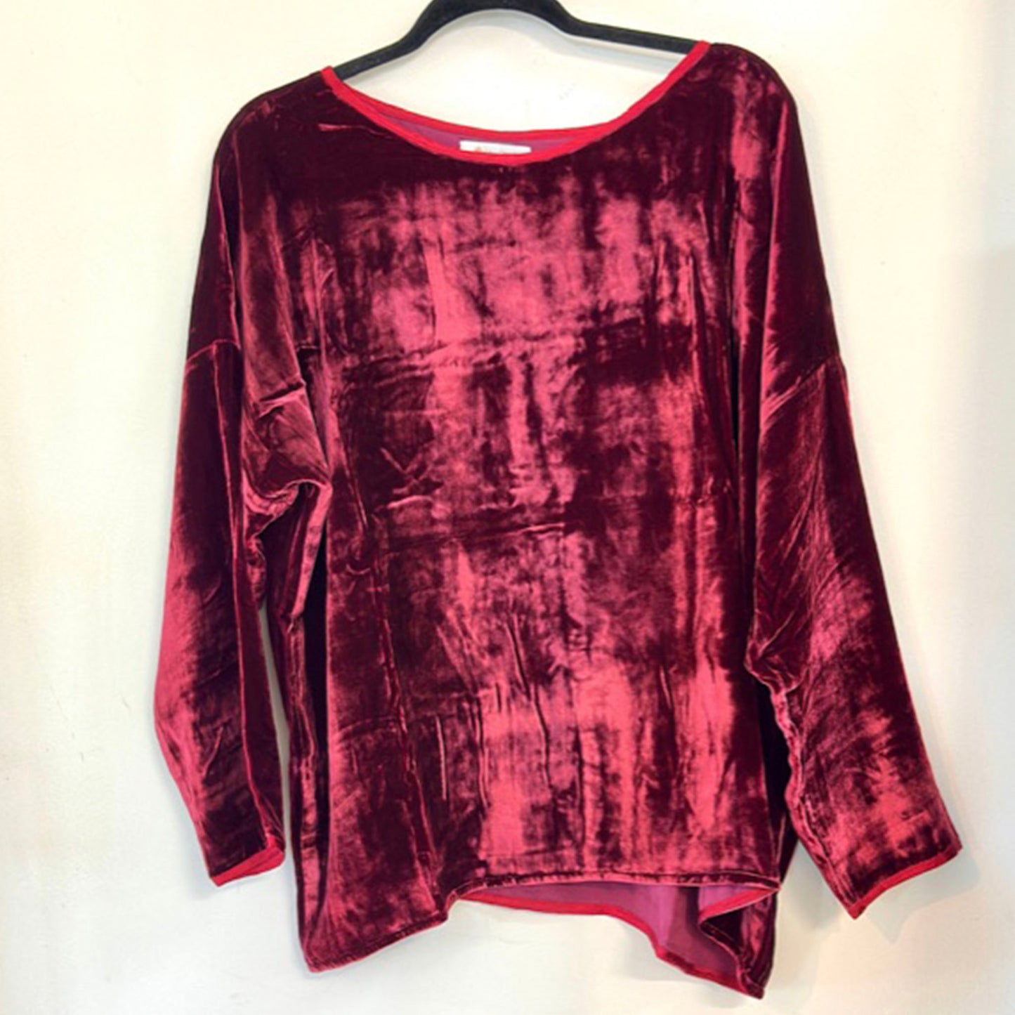 Lascar Silk Velvet Tops