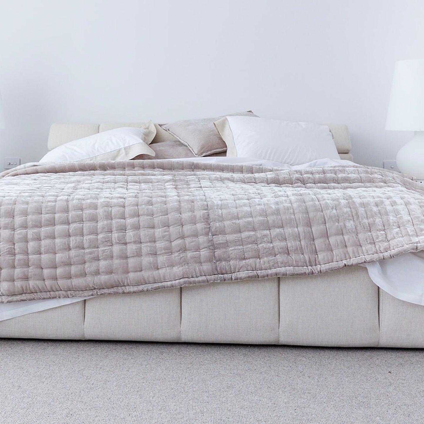 Allure Pearl Silk Velvet Quilt